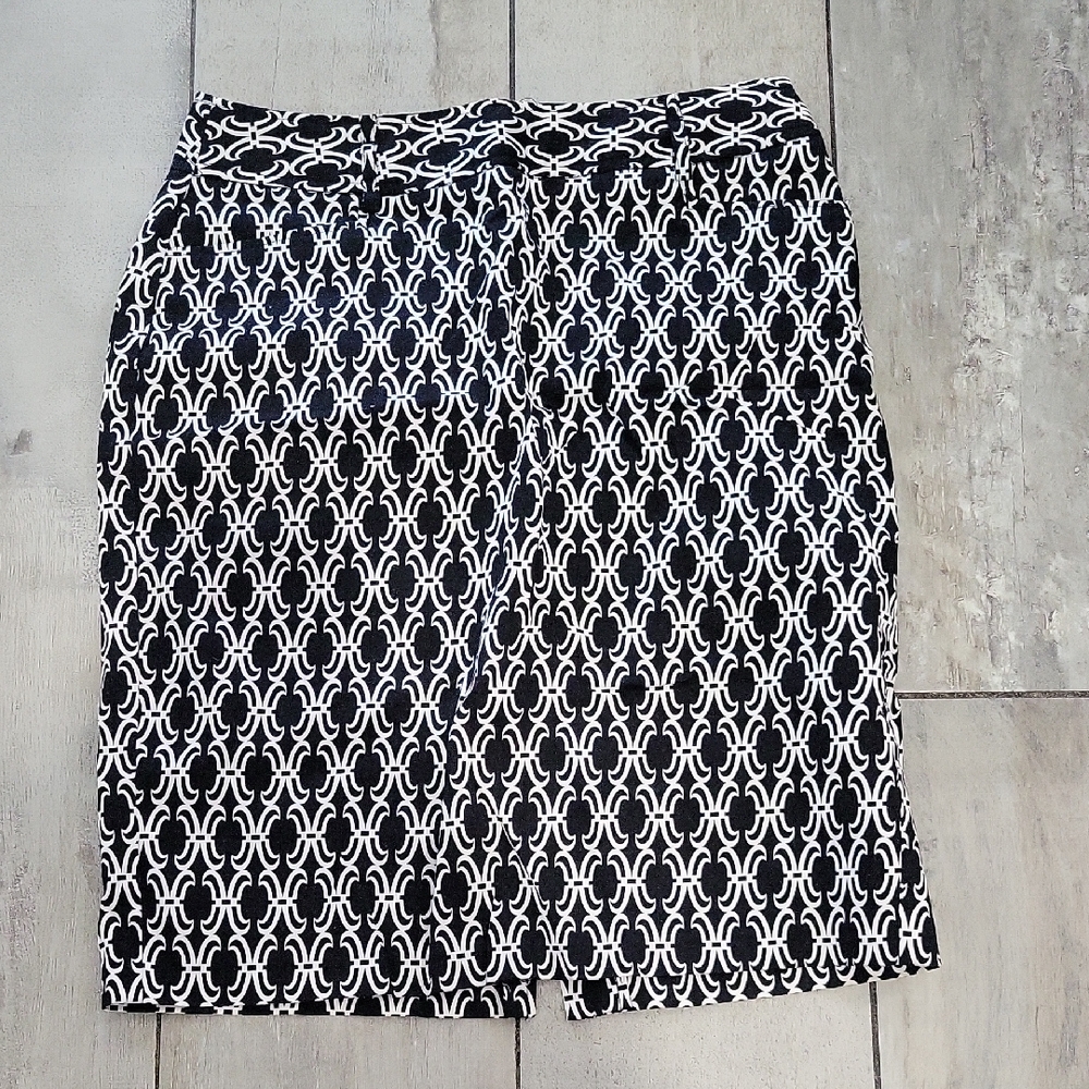 Covington Black and White Pencil Skirt Knee-Length Size 8 # 36